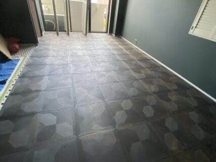 東京都内でフローリング塗装（ルビオモノコートチャコール）